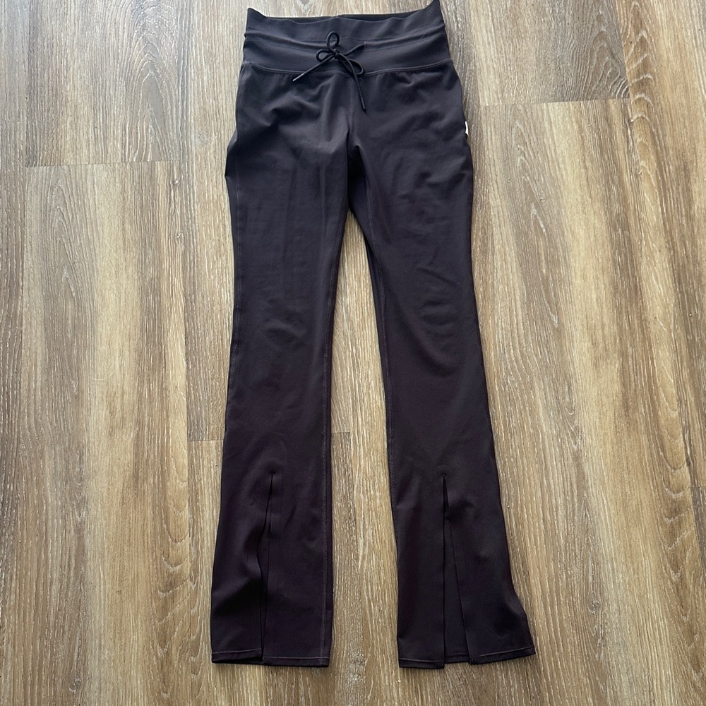Vuori Brown split flare leggings